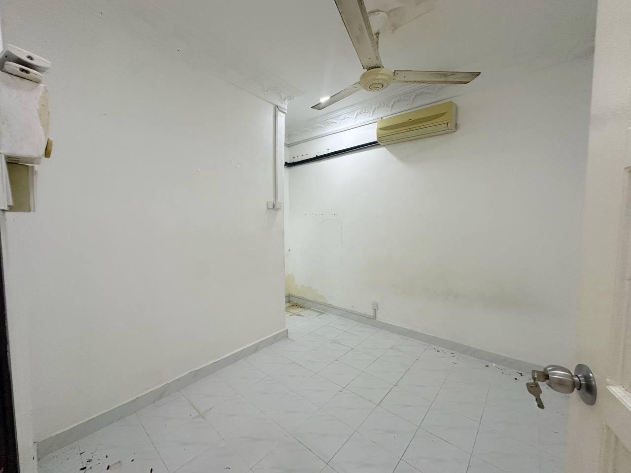 Single Storey Taman Pinggiran Batu Caves - photo 9