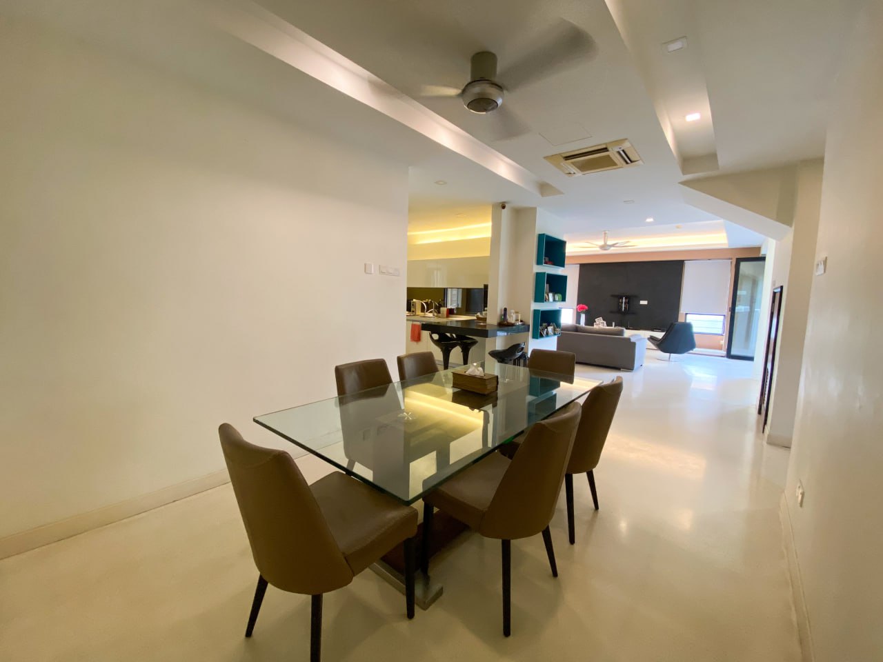Corner Lot Double Storey Bukit Damansara Renovated - photo 3