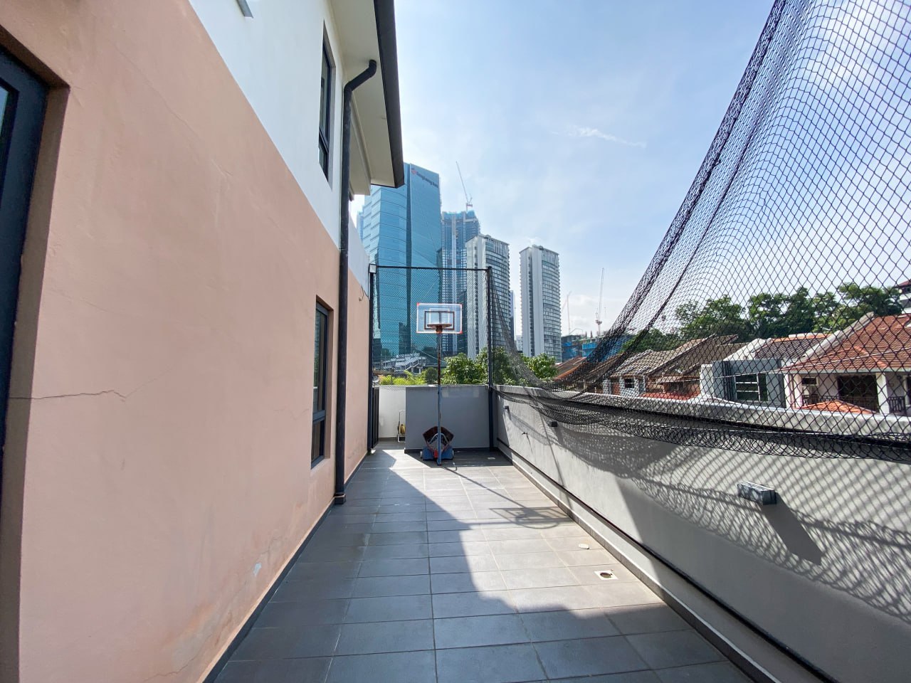 Corner Lot Double Storey Bukit Damansara Renovated - photo 9
