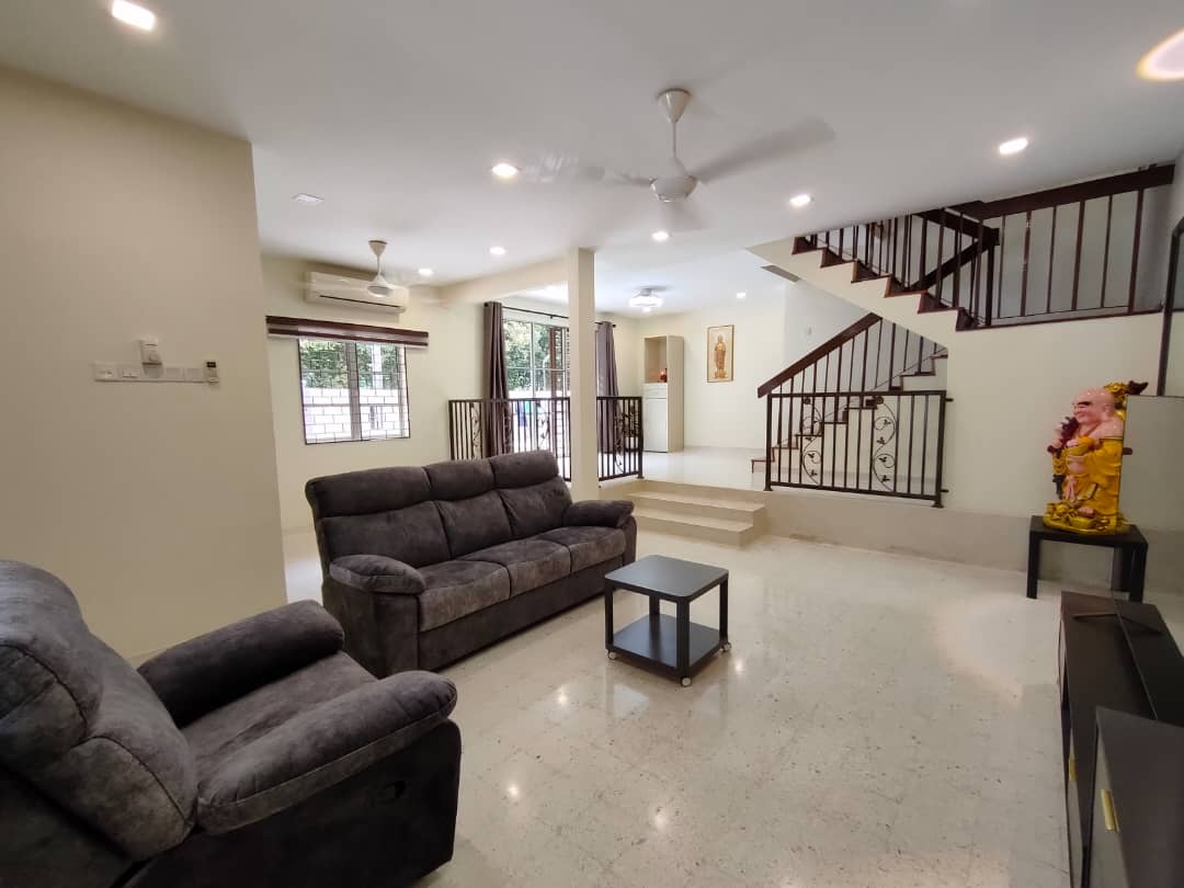 Easy Access Corner Lot Double Storey SS14 Subang J - photo 9