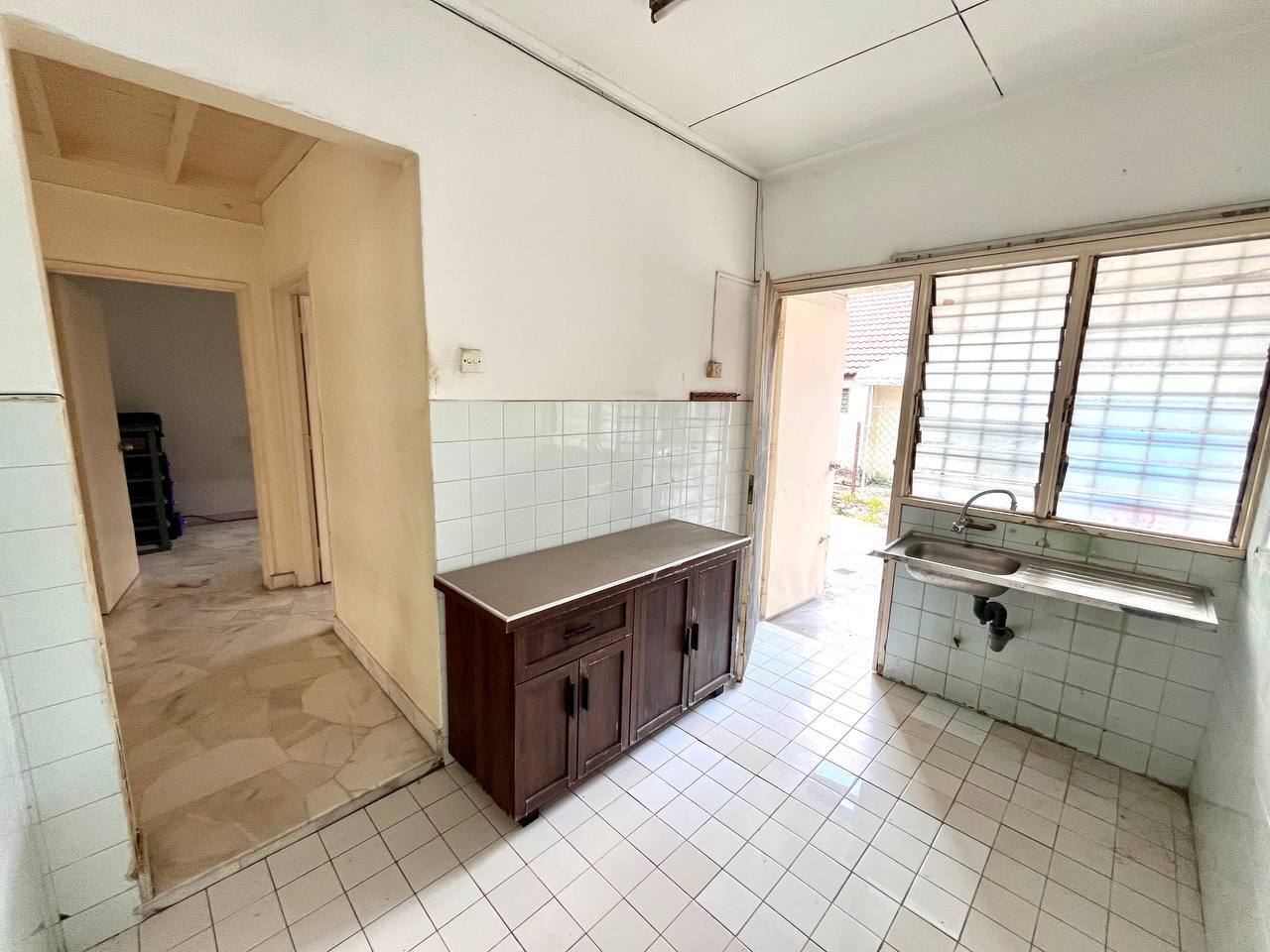 One Half storey Usj 2 Intermediate - photo 7