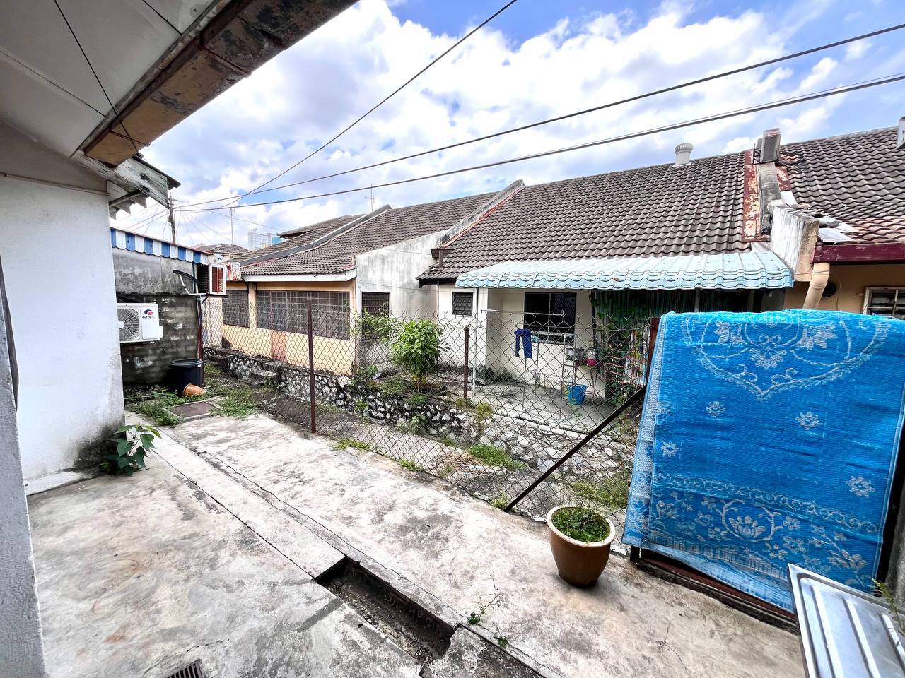 One Half storey Usj 2 Intermediate - photo 8