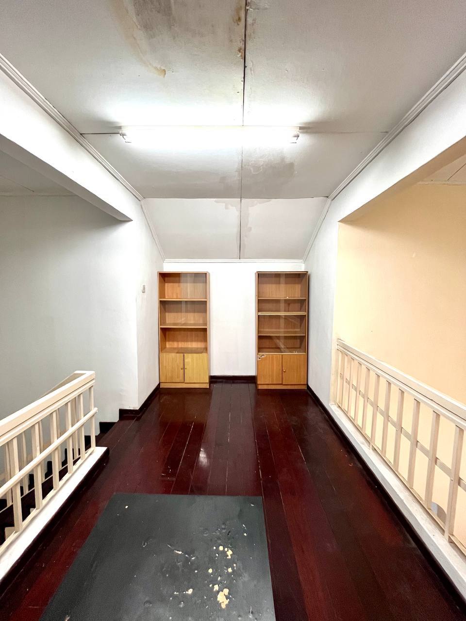 One Half storey Usj 2 Intermediate - photo 10