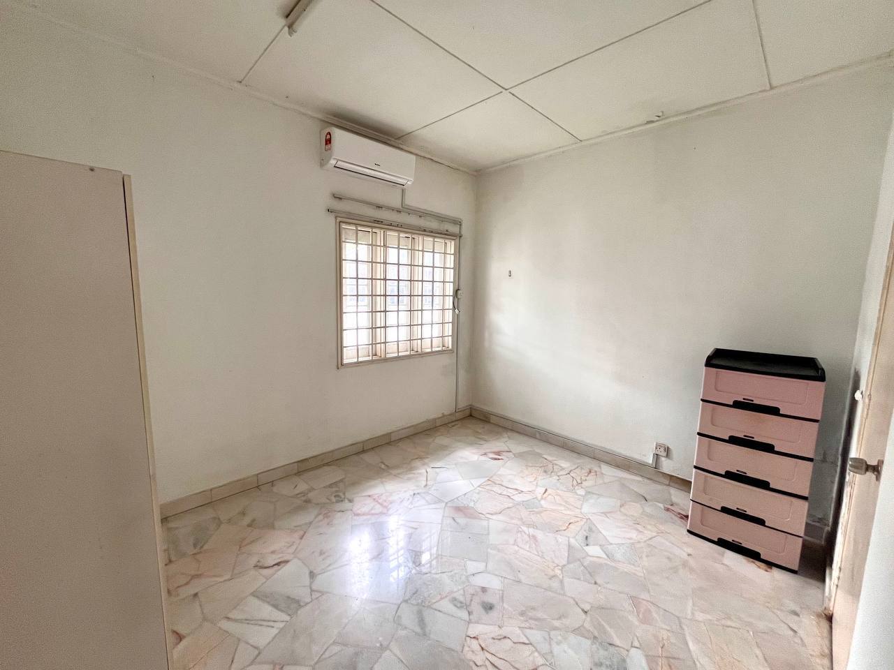 One Half storey Usj 2 Intermediate - photo 13