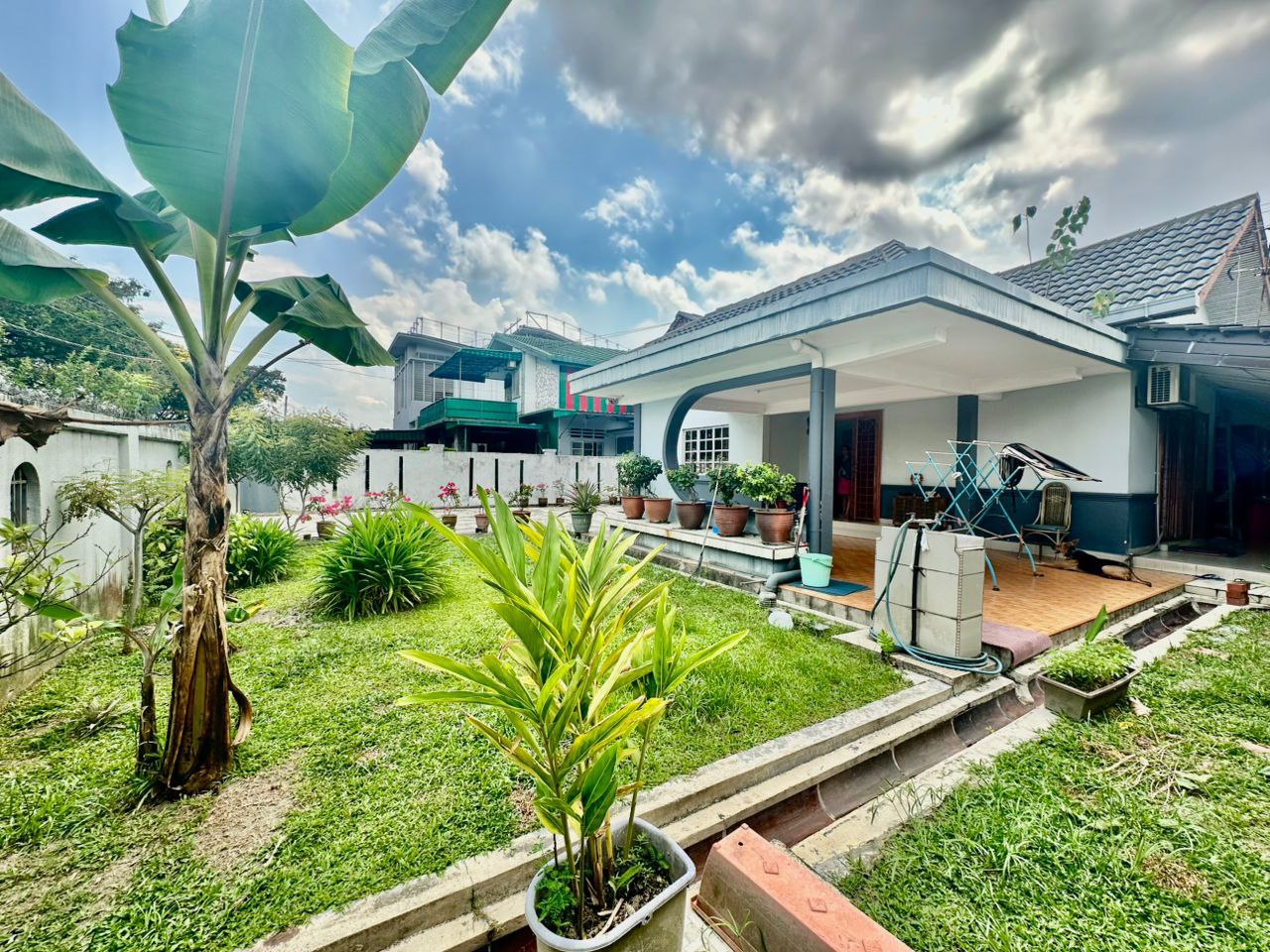 Single Storey Bungalow Kg Tunku - photo 8
