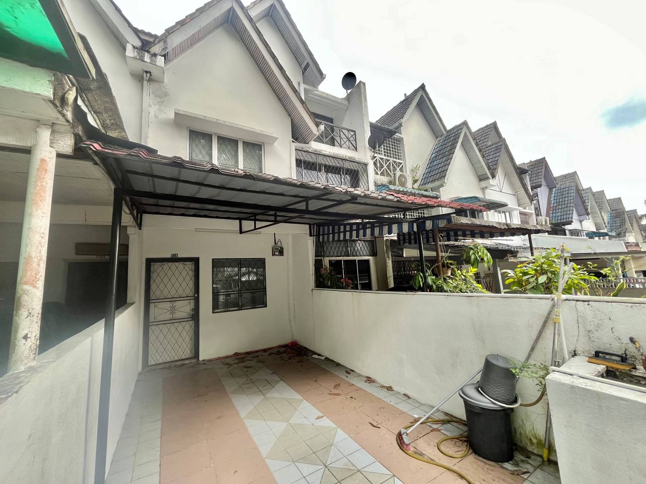 Three Storey Townhouse Seksyen 5 Wangsa Maju - photo 2