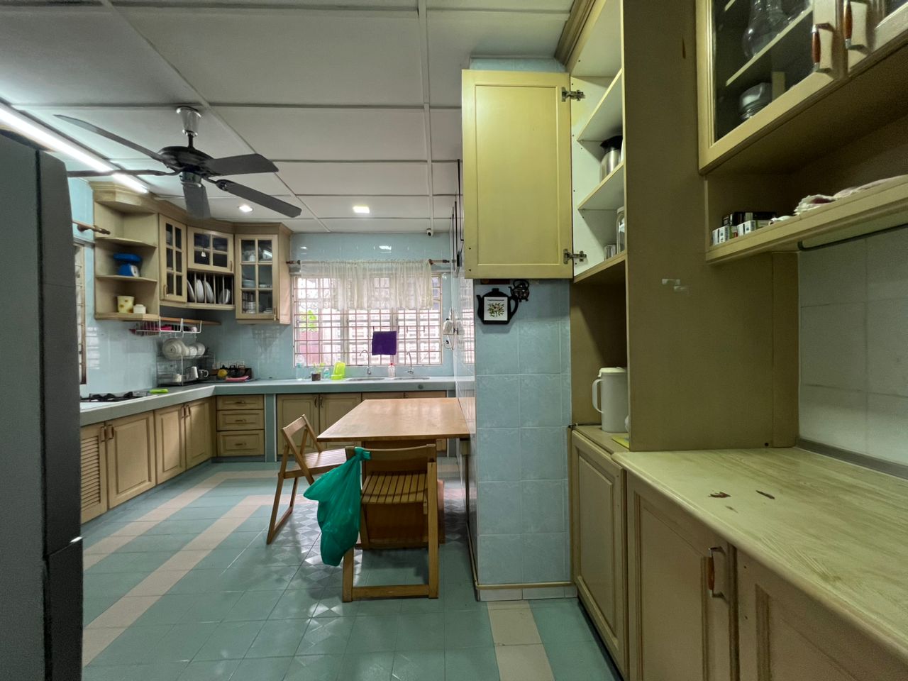 One Half Storey Corner Usj 6 Partly Furnish - photo 10