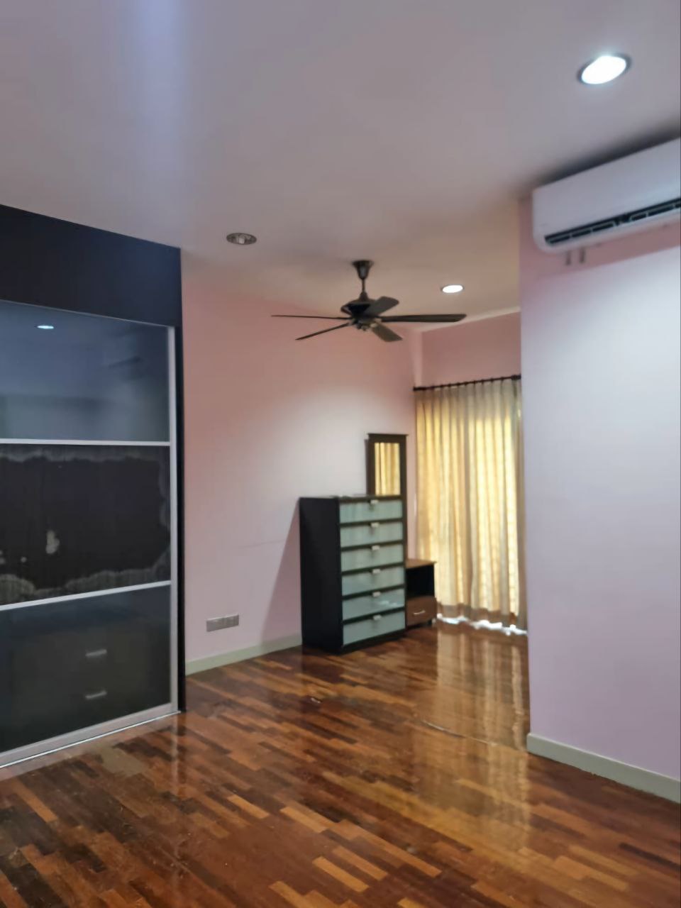 Upper Floor Townhouse Laman Impian Garden Villa - photo 4