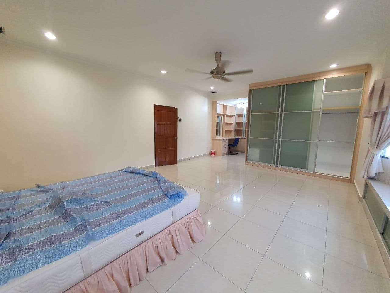 FULLY RENOVATED 2 Storey Semi D Pinggiran Saujana - photo 3