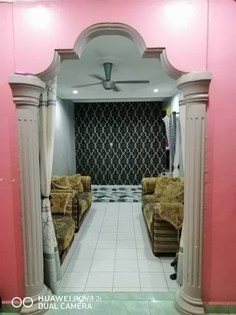 RENOVATED 1 Storey Rinching Seksyen 2 Semenyih - photo 3