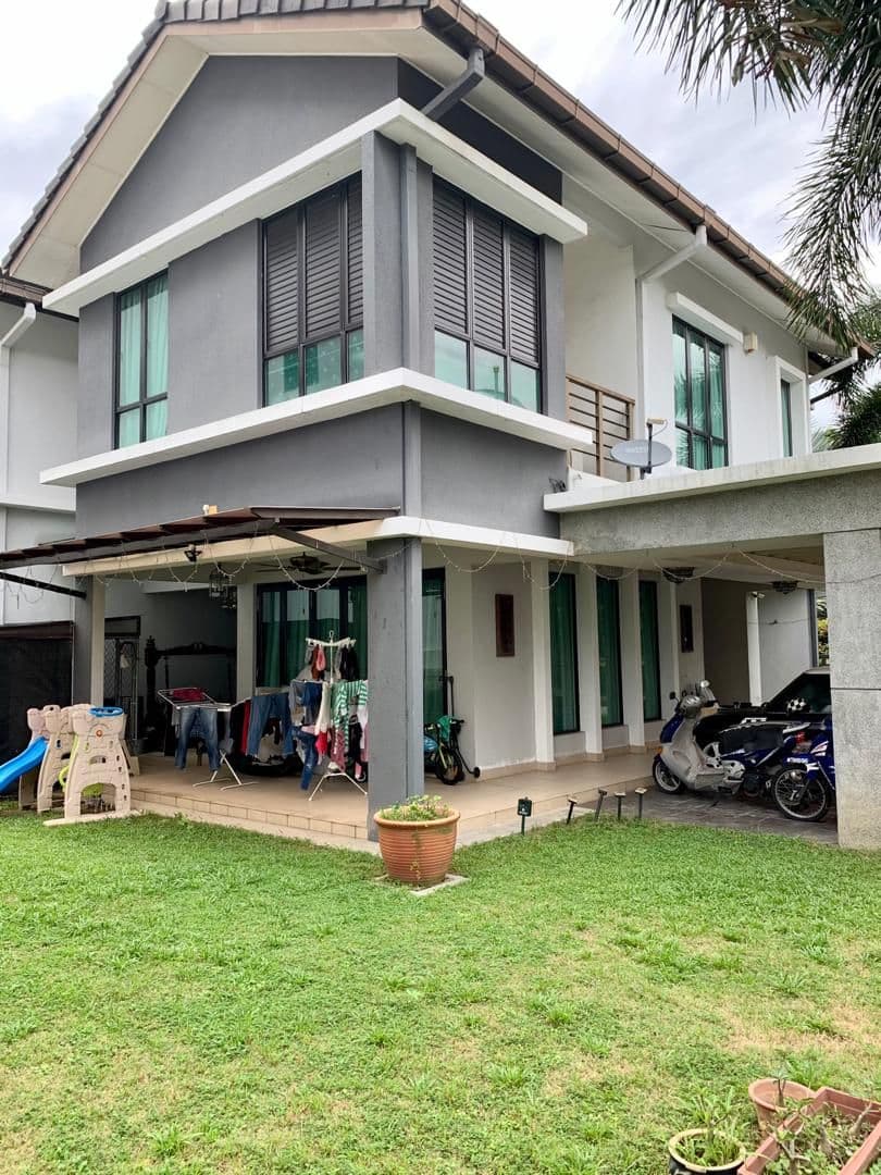 RENOVATED 2 Storey Bungalow Putra Heights - photo 3