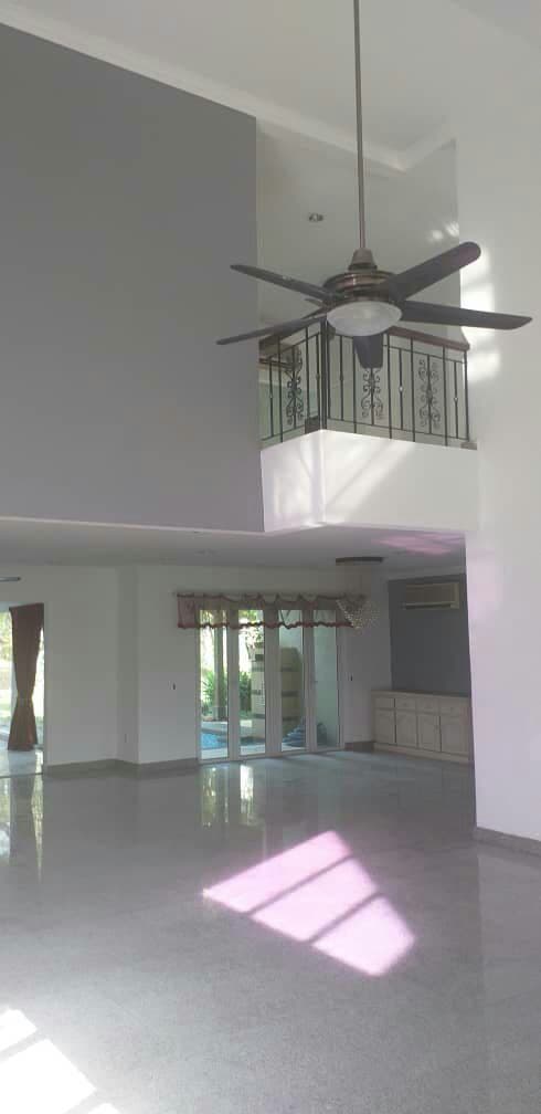 FACING GOLF COURSE 2 Storey Bungalow Seksyen 13 - photo 3