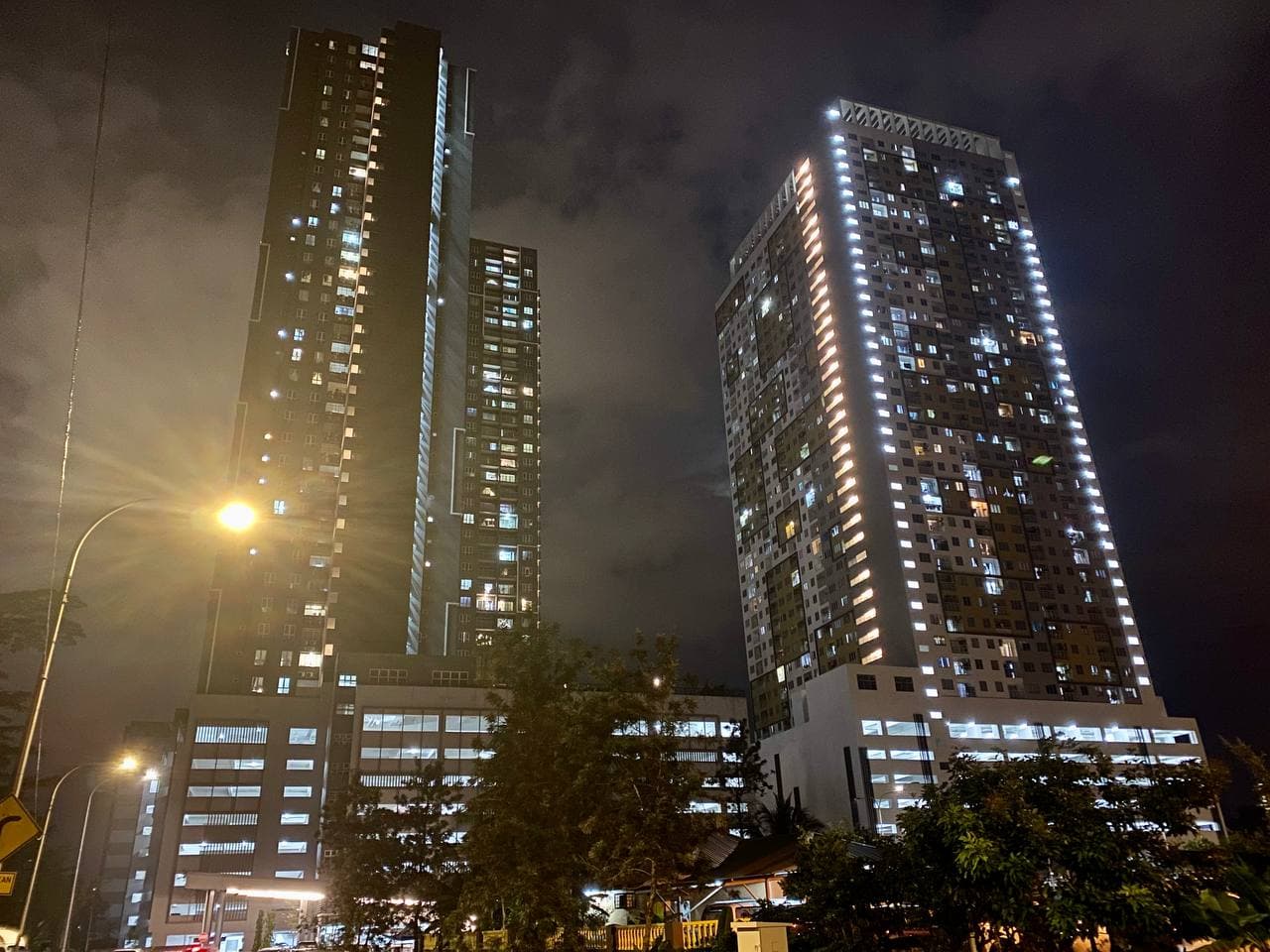 RENOVATED CORNER The Holmes Condominium KL - photo 2