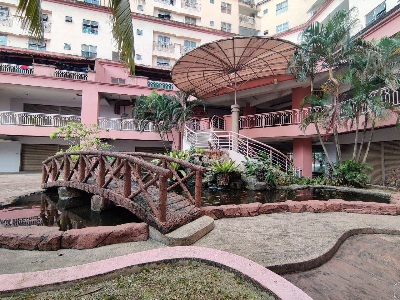 LOWER LEVEL Brunsfield Apartment Shah Alam - photo 3