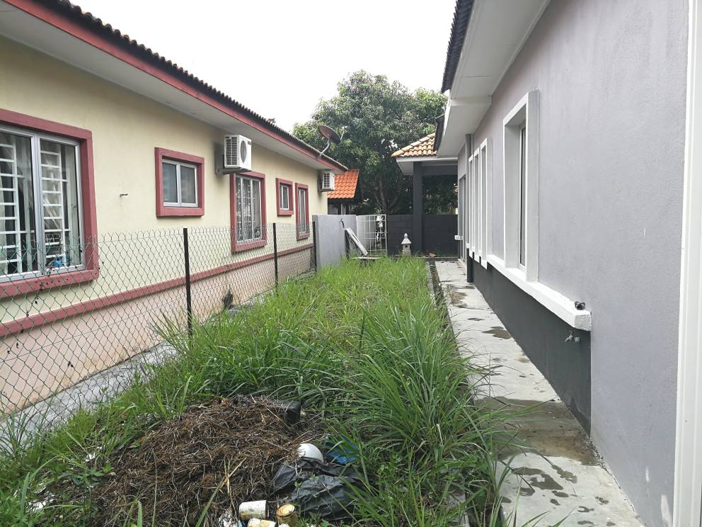 RENOVATED 1 Storey Bungalow Tuanku Jaafar Senawang - photo 9