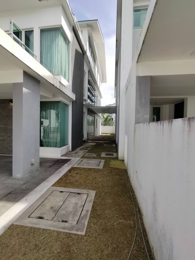 LUXURY 3 Storey Bungalow Damaisari Wangsa Melawati - photo 5