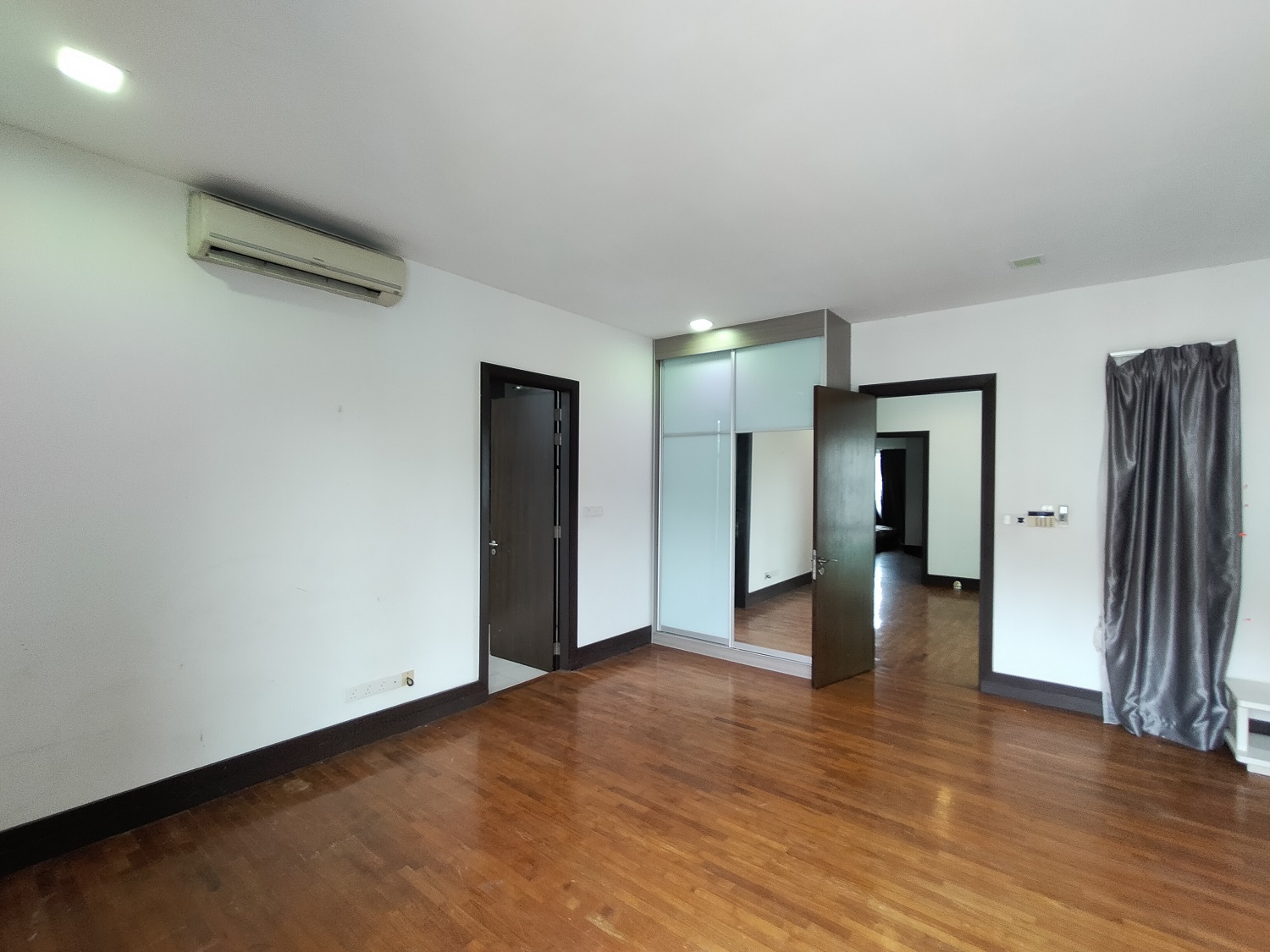 LUXURY 3 Storey Bungalow Damaisari Wangsa Melawati - photo 13
