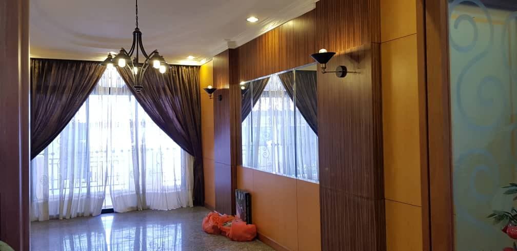 RENOVATED 2 Storey Bungalow Oncidium Height - photo 5