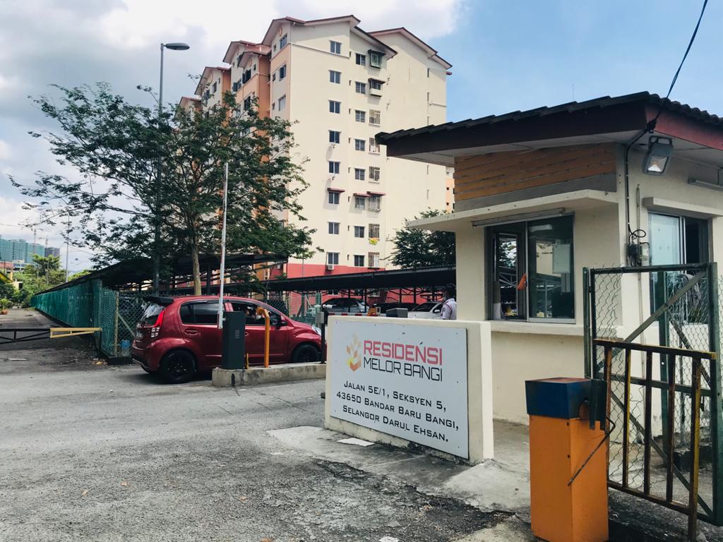 GOOD CONDITION Pangsapuri Melor Seksyen 5 Bangi - photo 5