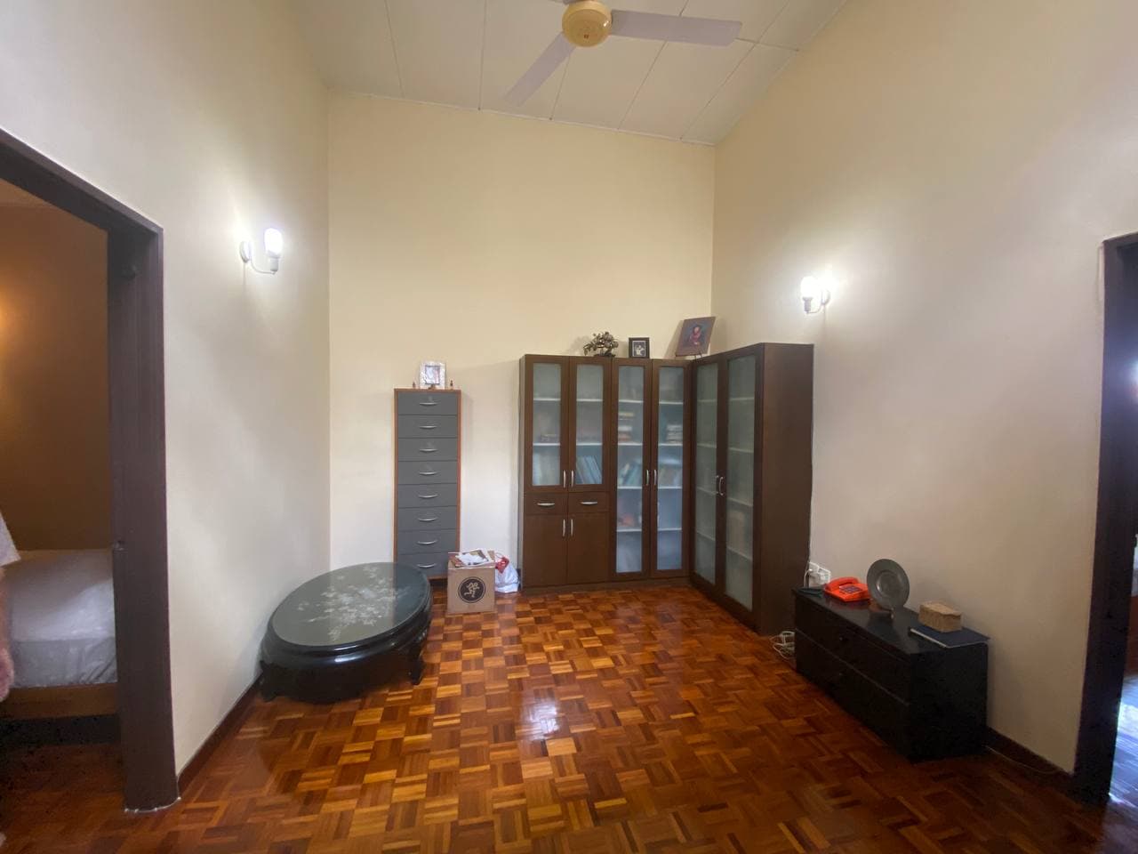 RENOVATED 2 Storey Bandar Utama 10 Petaling Jaya - photo 5