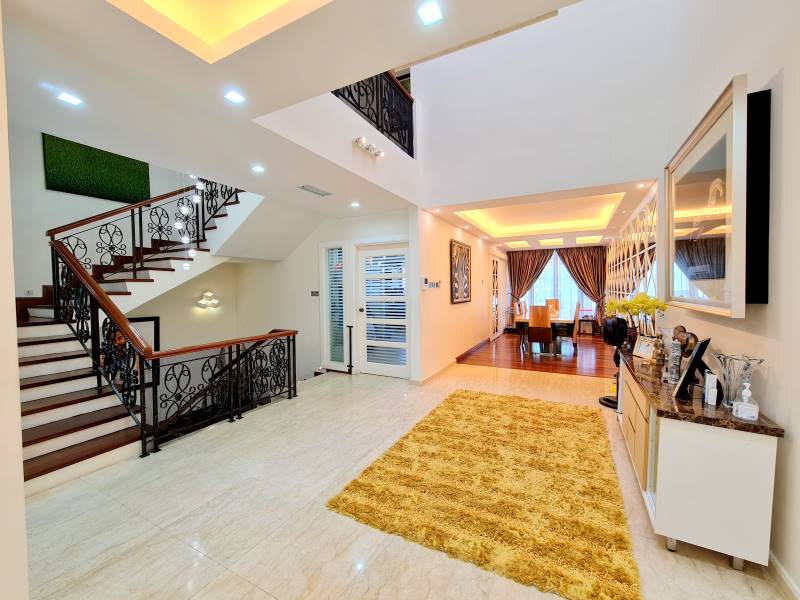 RENOVATED FURNISHED 3 Storey Taman Tun Abdul Razak - photo 4