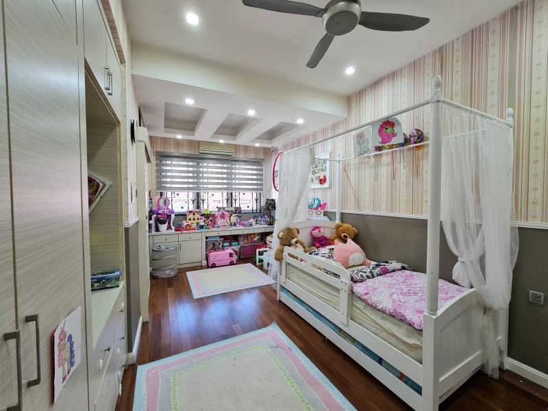 RENOVATED FURNISHED 3 Storey Taman Tun Abdul Razak - photo 9