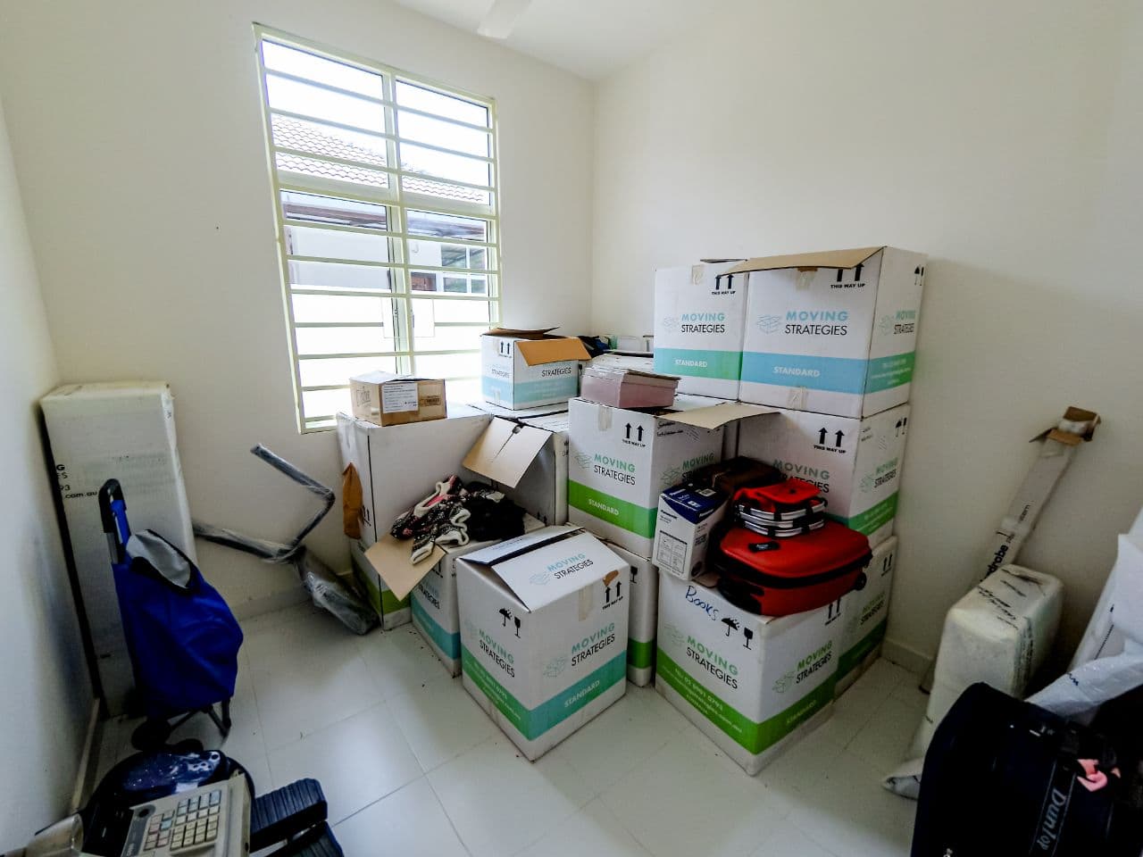 FACING OPEN 1 Storey Bungalow Mahkota Hills Lengge - photo 7