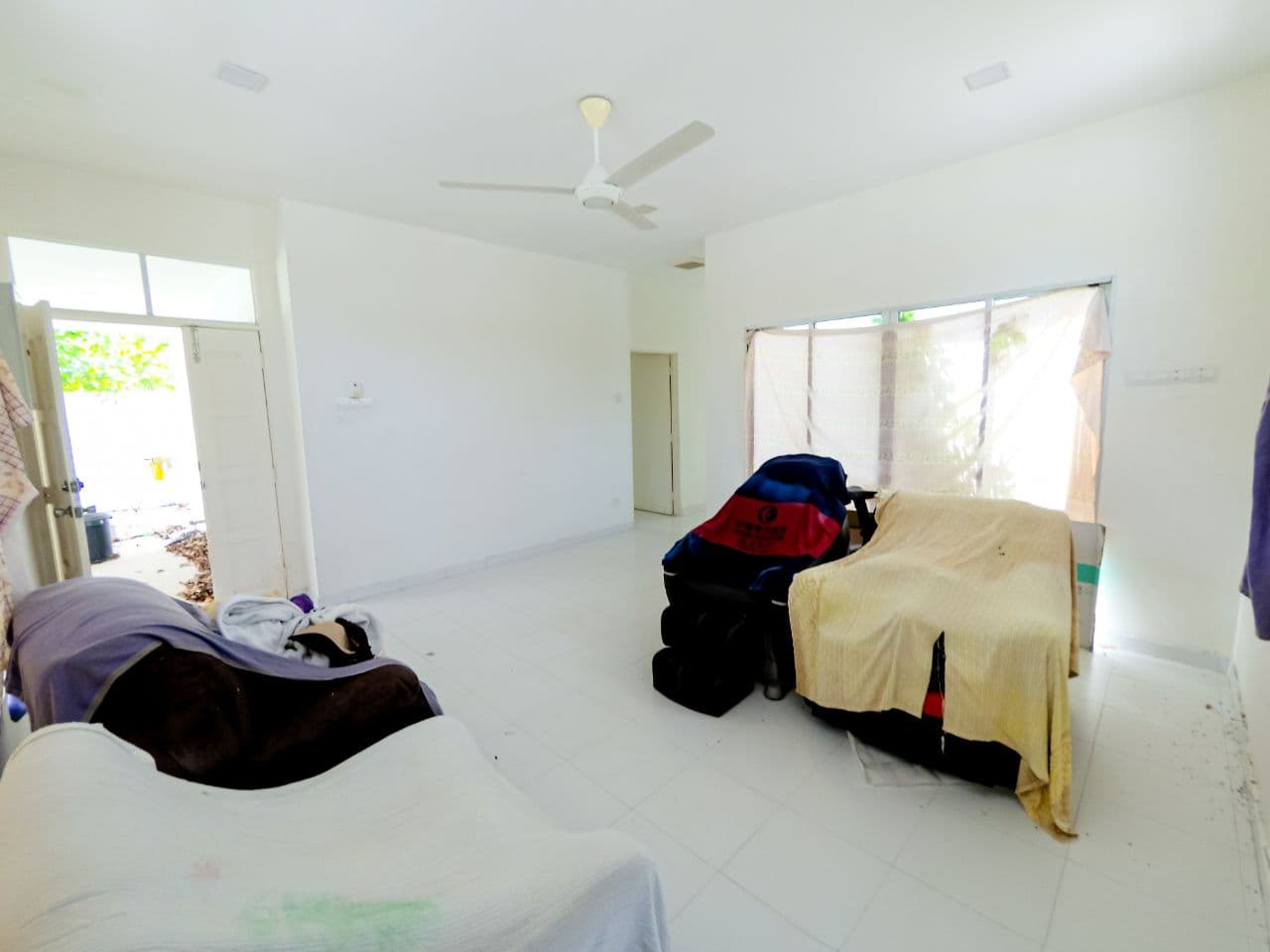 FACING OPEN 1 Storey Bungalow Mahkota Hills Lengge - photo 11