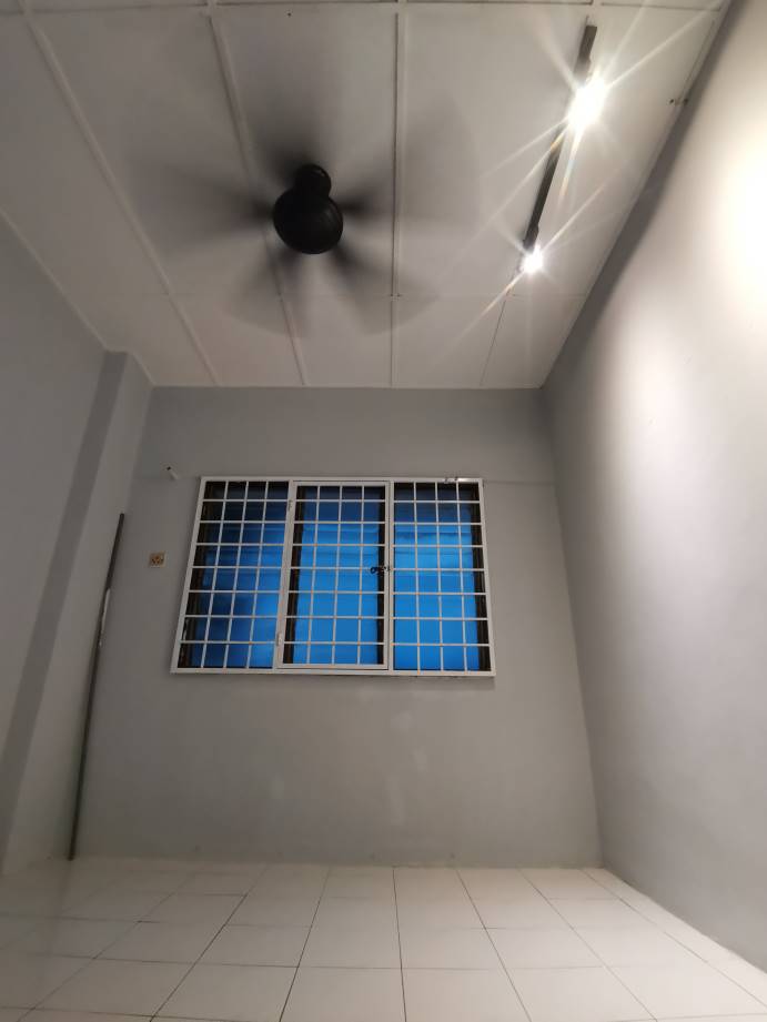 WELL MAINTAINED Block 21 Taman Bukit Angkasa - photo 8