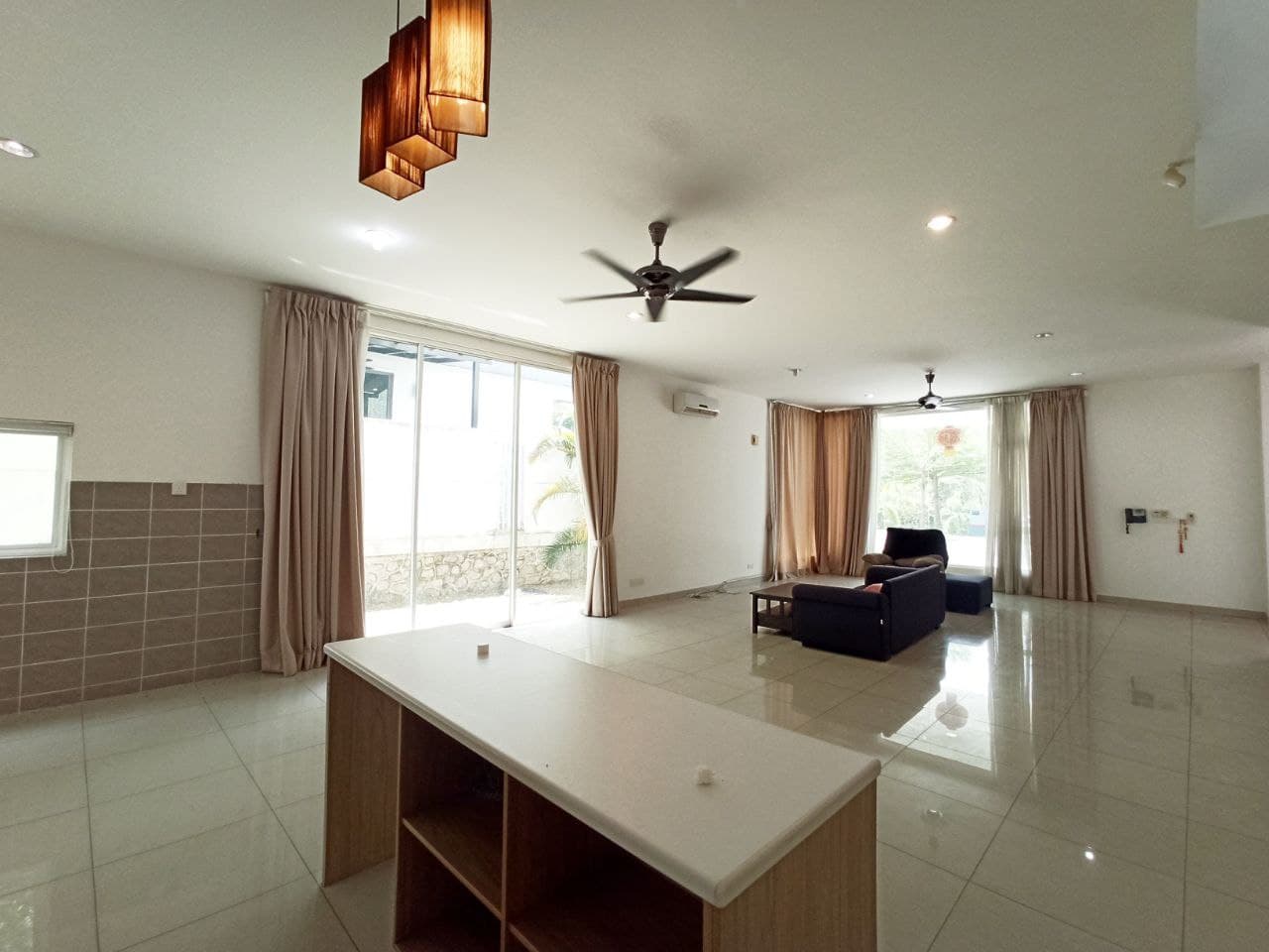 RENOVATED 2Storey SemiD Evergreen Garden Residence - photo 11