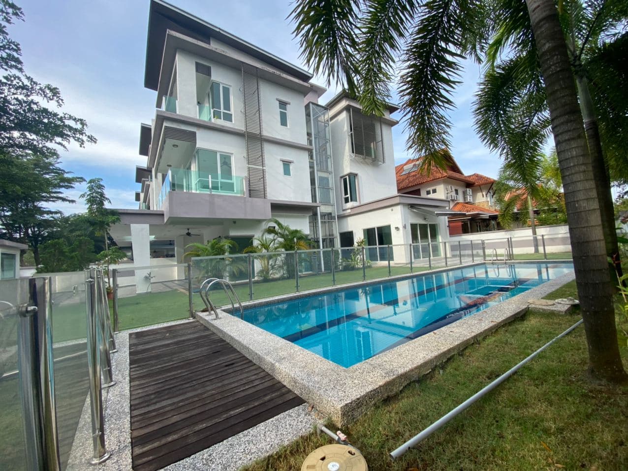 CORNER LOT 3 Storey Semi D Beverly Heights Ampang - photo 5