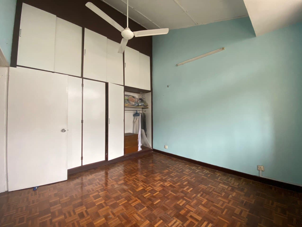 CORNER 2 Storey SS3 Kelana Jaya - photo 13