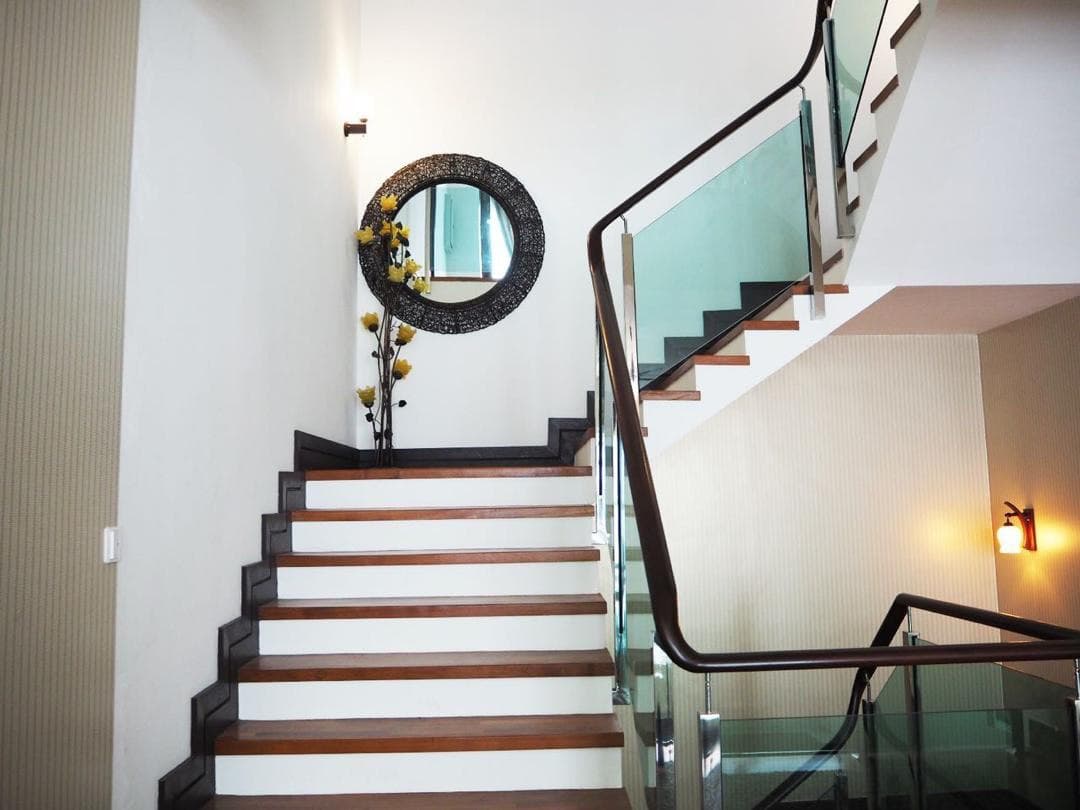PARTIAL FURNISHED 3 Storey Bungalow Damaisari KL - photo 5