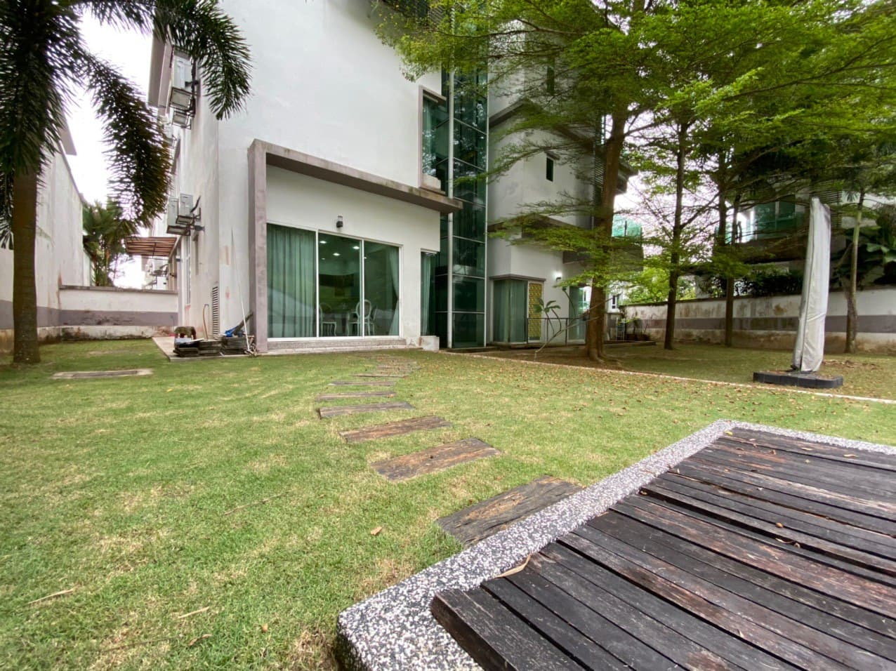 CORNER LOT 3 Storey Semi D Beverly Heights Ampang - photo 3