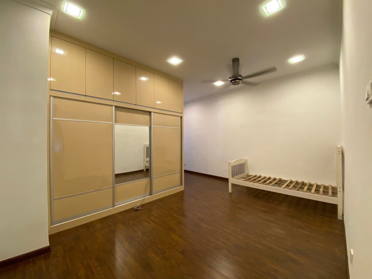 CORNER LOT 3 Storey Semi D Beverly Heights Ampang - photo 13