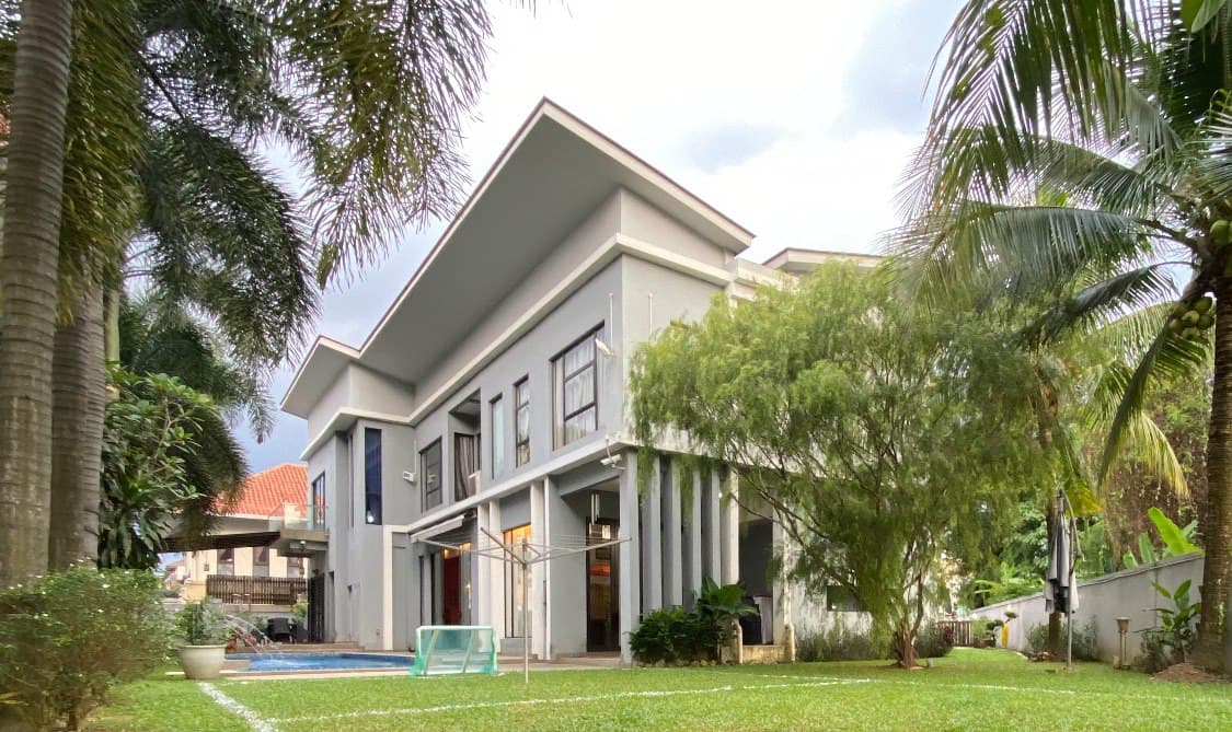 VERY BEAUTIFUL 2 Storey Bungalow Taman Utama Ampan - photo 2