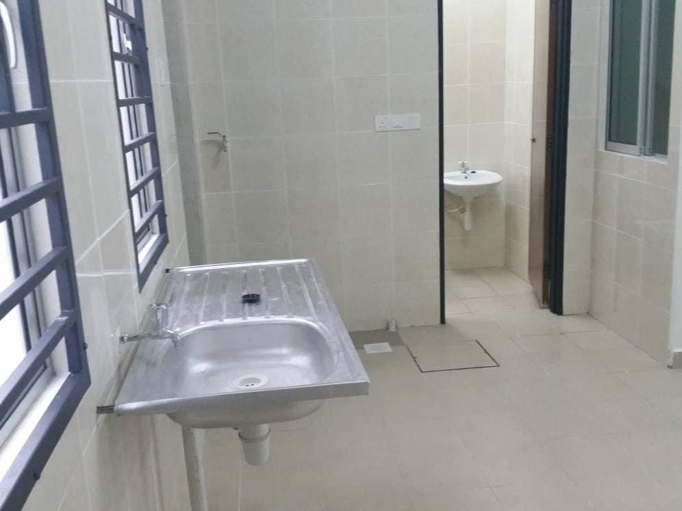 GOOD CONDITION 3 Storey Bangi Avenue - photo 13