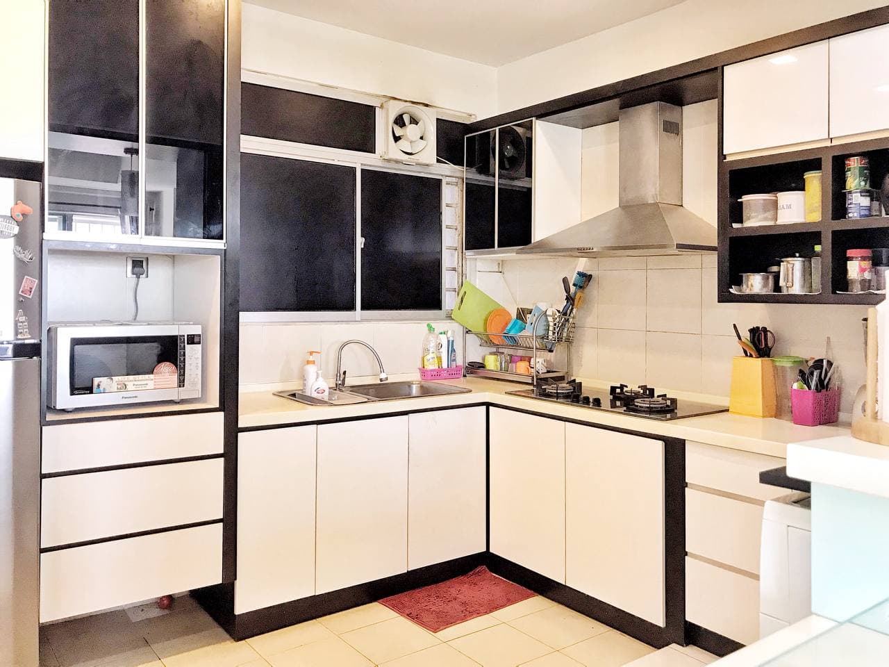 FULLY FURNISHED Duplex Sering Akasia Condominium - photo 5