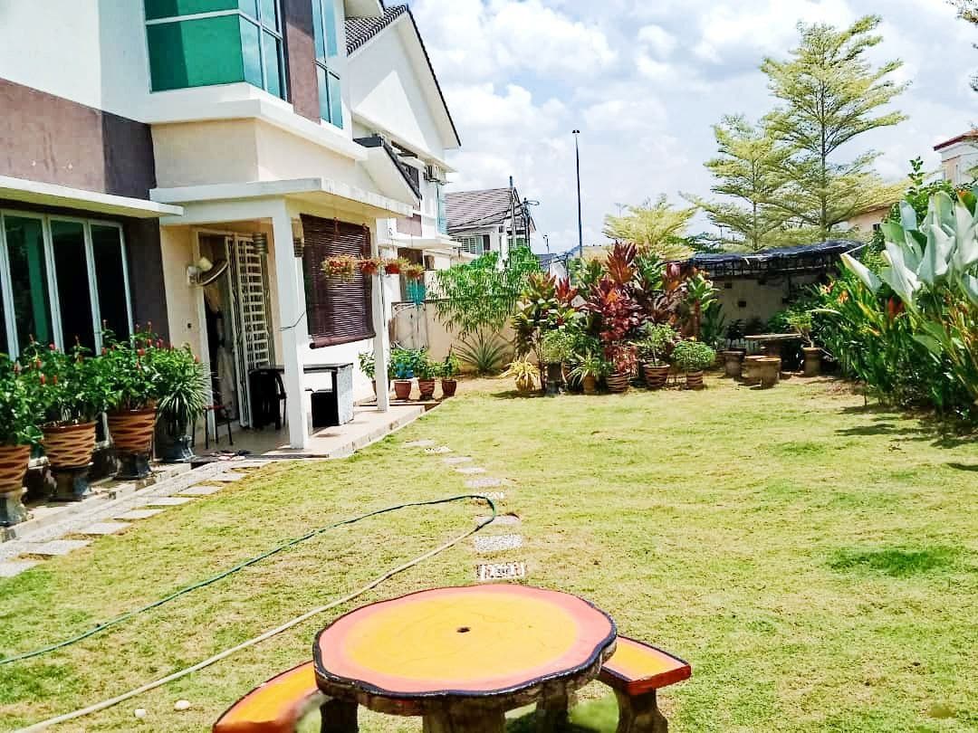 FACING OPEN 2 Storey Bandar Tun Hussein Onn - photo 2