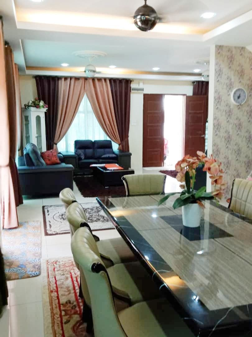 FACING OPEN 2 Storey Bandar Tun Hussein Onn - photo 5