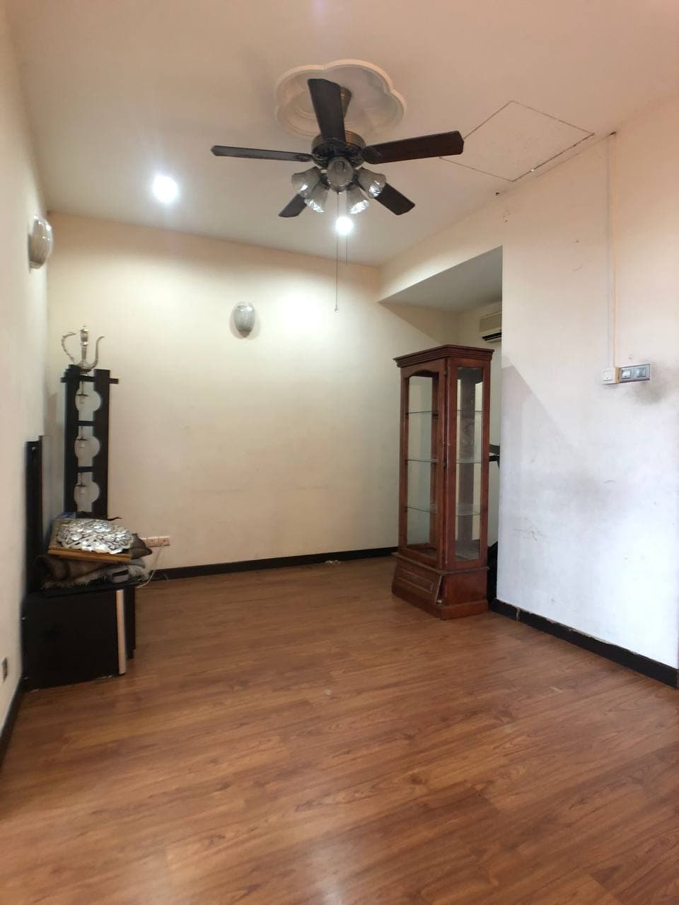 RENOVATED 2 Storey Taman Bukit Cheras - photo 10