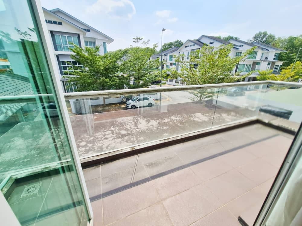 CORNER LOT 3 Storey Bungalow Damaisari Wangsa - photo 8