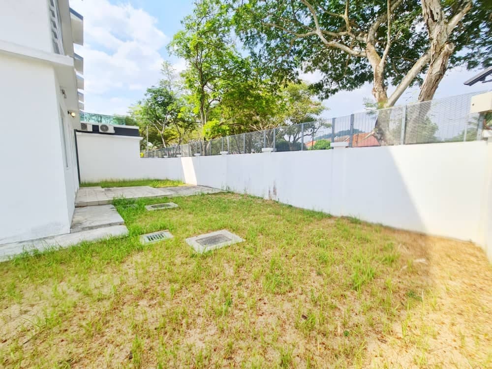 CORNER LOT 3 Storey Bungalow Damaisari Wangsa - photo 11