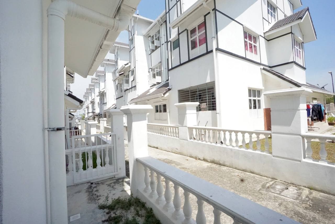 END LOT 3 Storey Superlink Anjung Sari Setia Alam - photo 8
