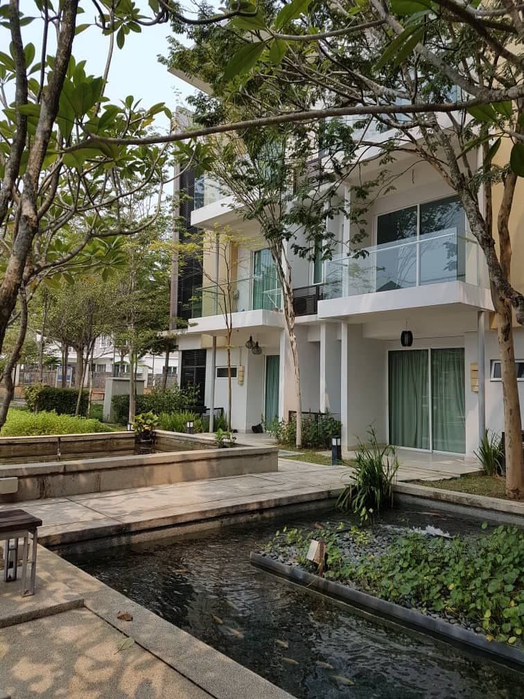 FULLY FURNISHED 2 Storey Townhouse Aqua Villa - photo 4