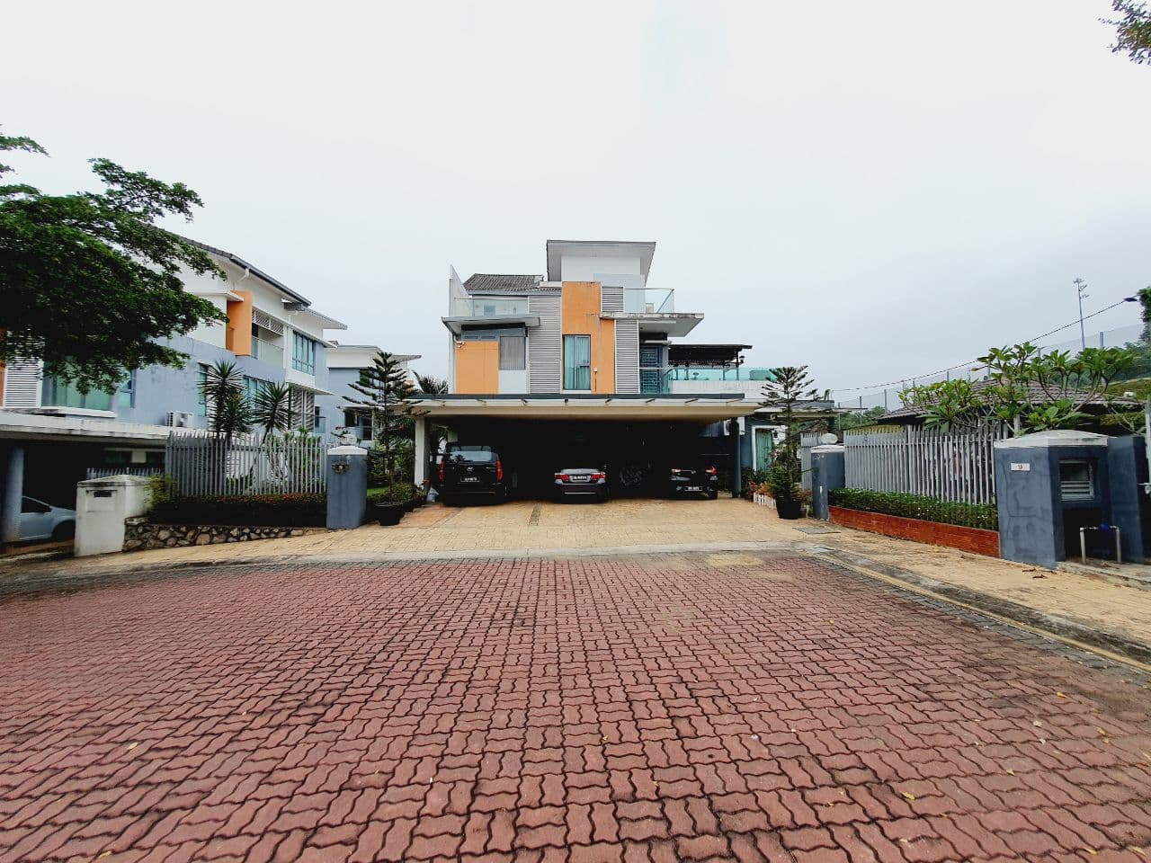 CORNER LOT 2Half Storey Bungalow Bangi Lakehills - photo 7
