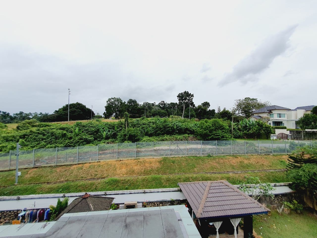 CORNER LOT 2Half Storey Bungalow Bangi Lakehills - photo 12