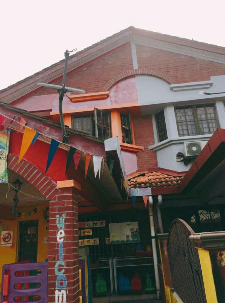 CORNER LOT 2 Storey Syeksyen 7 Shah Alam - photo 4
