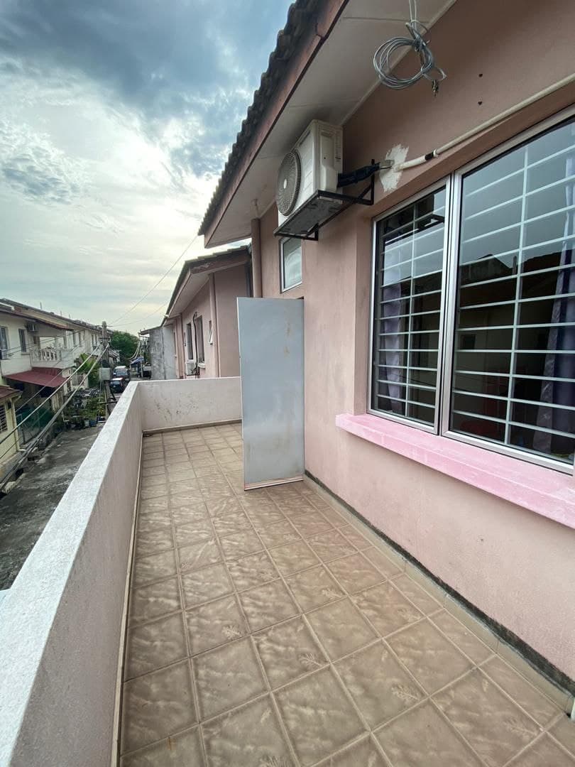 RENOVATED 2 Storey Desa Coalfield Sungai Buloh - photo 12