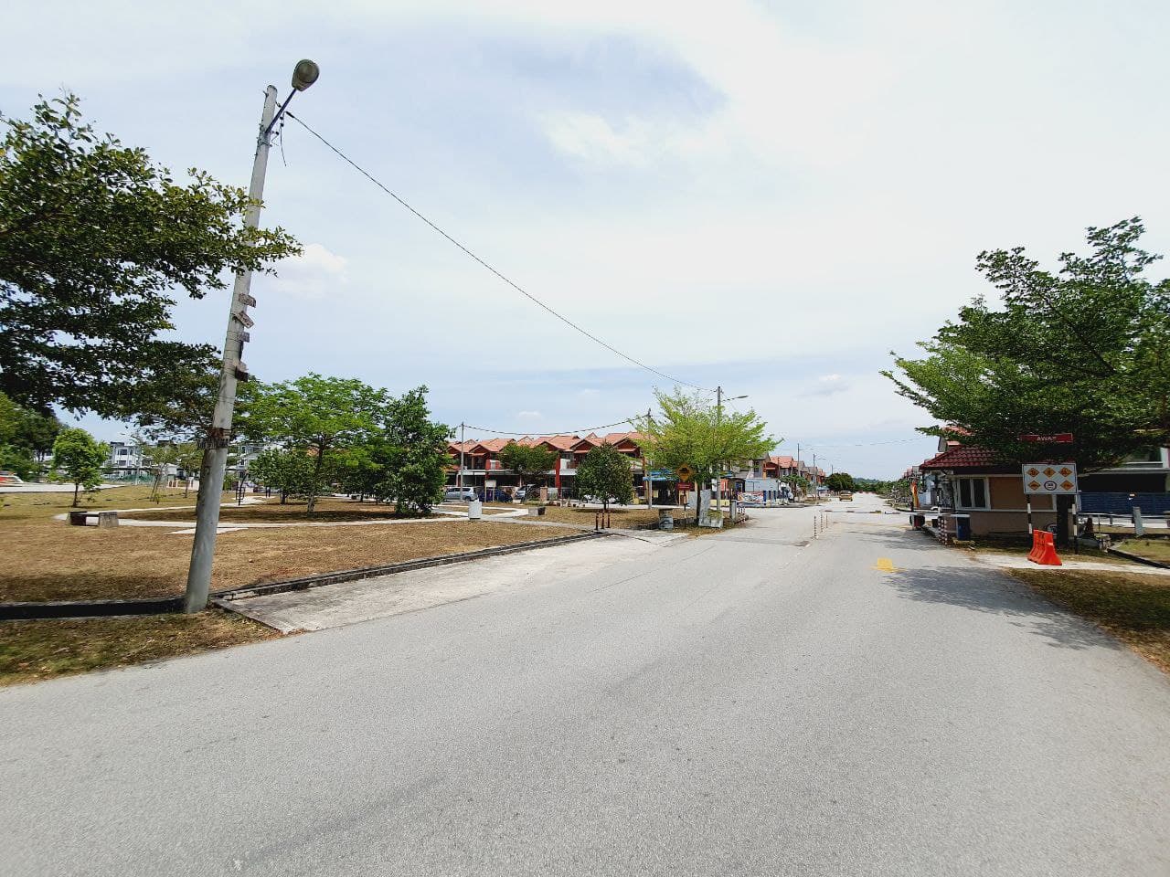 RENOVATED 2 Storey, Seri Pristana Saujana Utama - photo 5